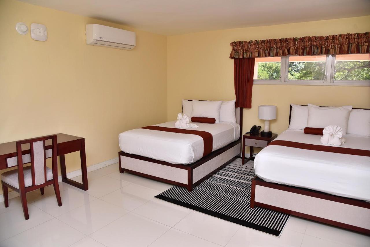 Hotel Grand A View Montego Bay Exteriér fotografie