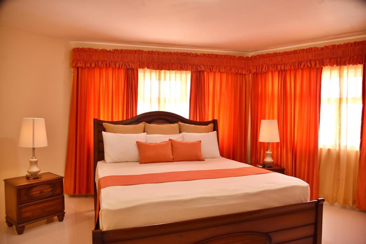 Hotel Grand A View Montego Bay Exteriér fotografie